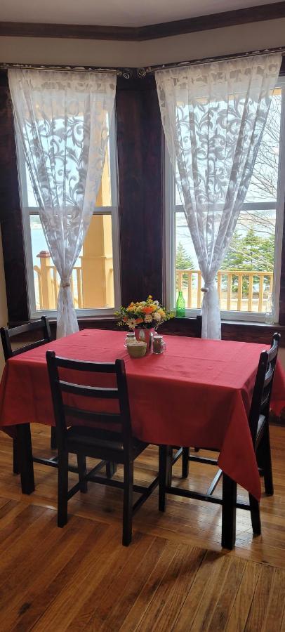 The Harbourside Inn Port Union Bagian luar foto