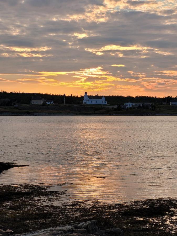 The Harbourside Inn Port Union Bagian luar foto